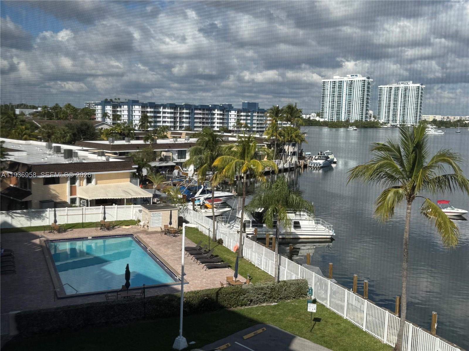 2821 N Miami Beach Blvd # 5P, North Miami Beach FL 33160 photo 3