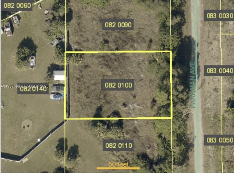 432 Parkman Ave, Lehigh Acres FL 33974 photo 2