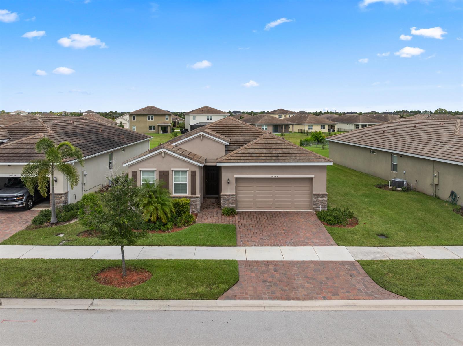 10552 SW Toren Way, Port St. Lucie FL 34987 photo 3
