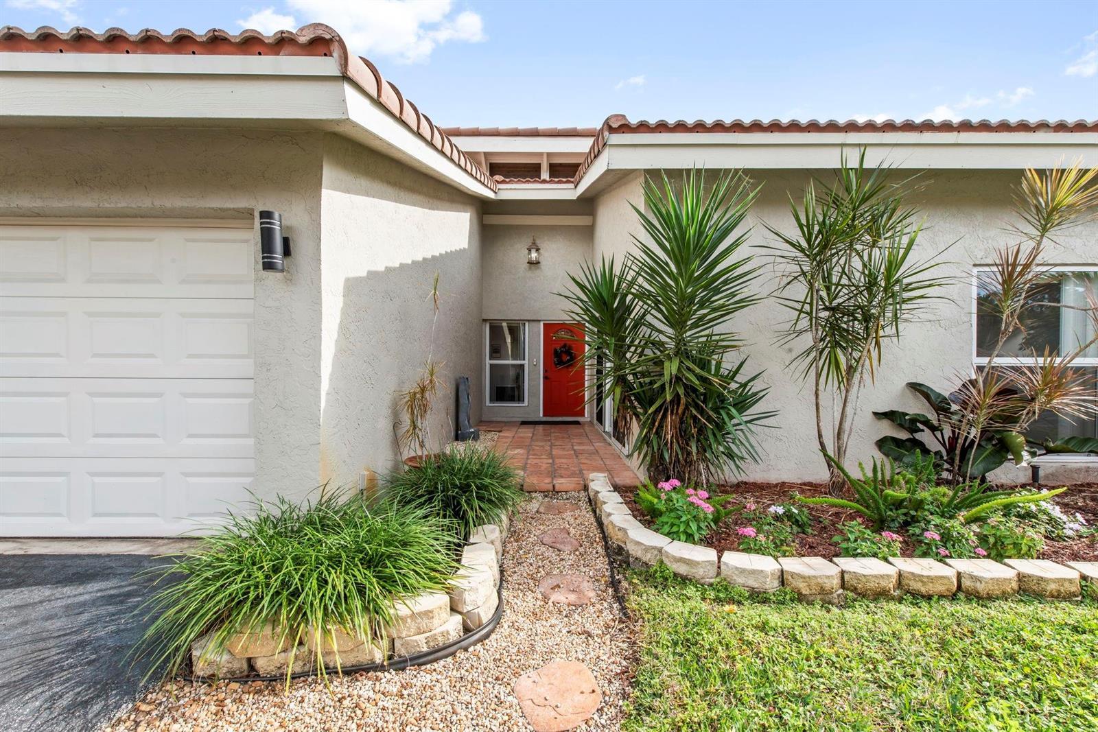 1621 Riverwood Lane, Coral Springs FL 33071 photo 3