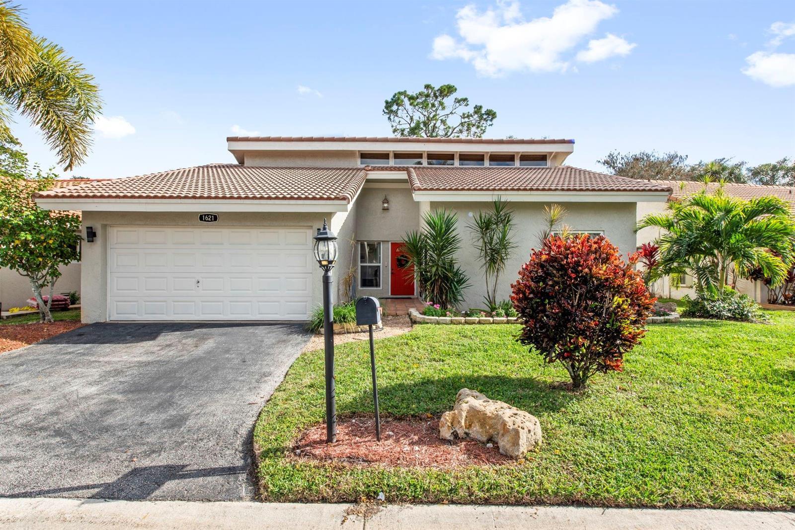 1621 Riverwood Lane, Coral Springs FL 33071
