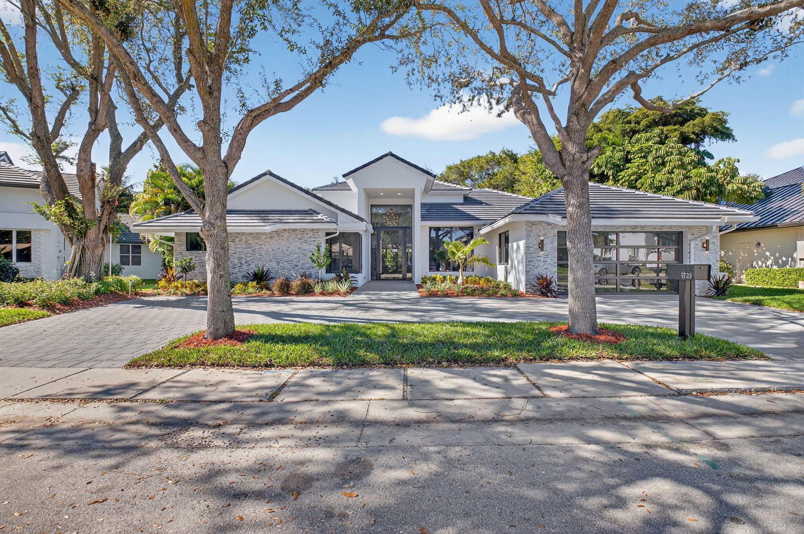 5723 Hamilton Way, Boca Raton FL 33496 photo 2
