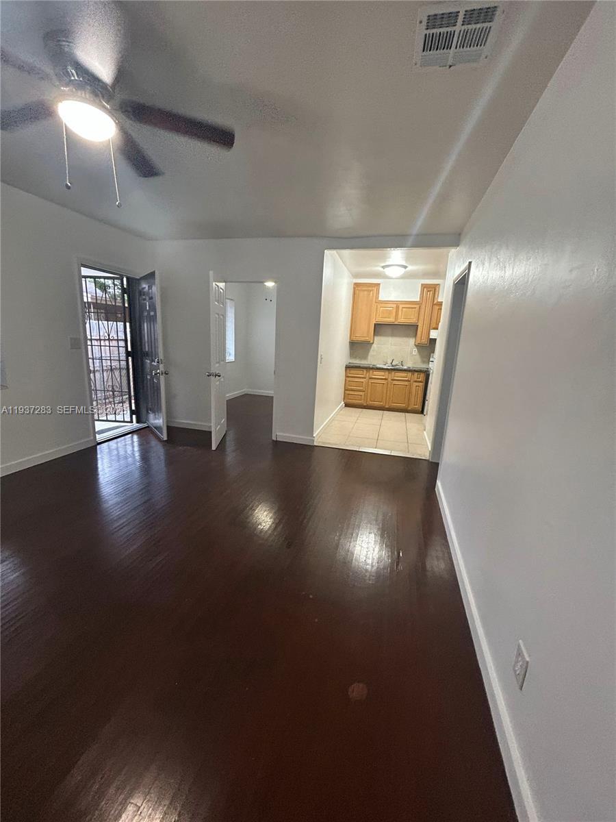 1220 NE 110th Ter # B, Miami FL 33161 photo 4