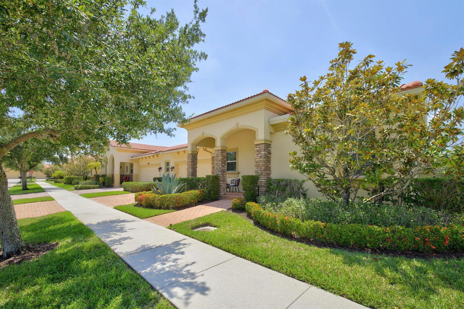 10160 SW Azzo Lane, Port St. Lucie FL 34986 photo 3