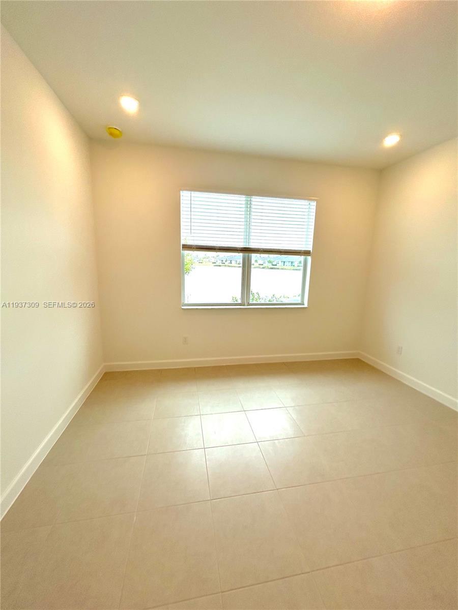 6412 Seabright Ter # 310, Fort Pierce FL 34946 photo 3