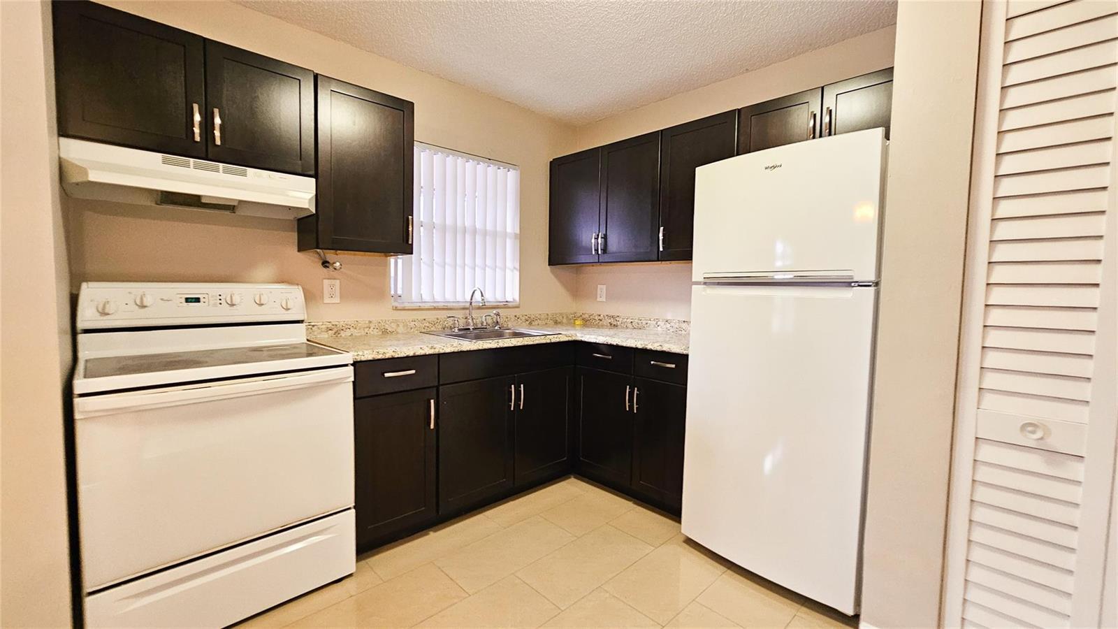 416 Lakeside Drive # 129, Margate FL 33063 photo 3