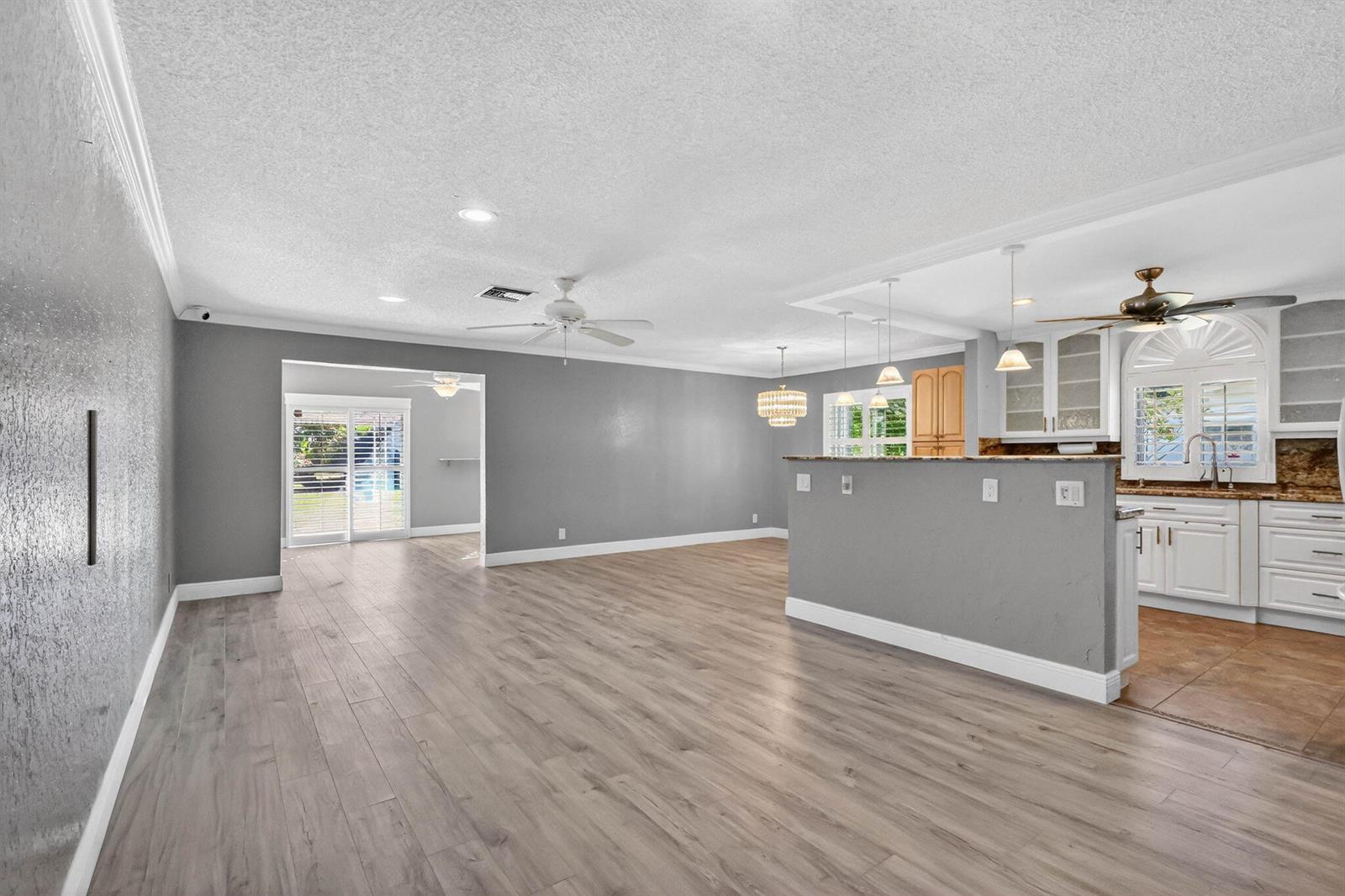5926 N Los Alamos Lane, Delray Beach FL 33484 photo 5
