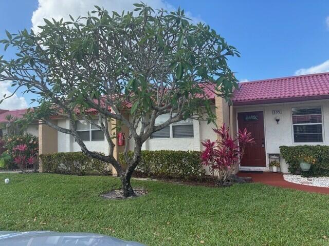 135 Lake Anne Drive, West Palm Beach FL 33411