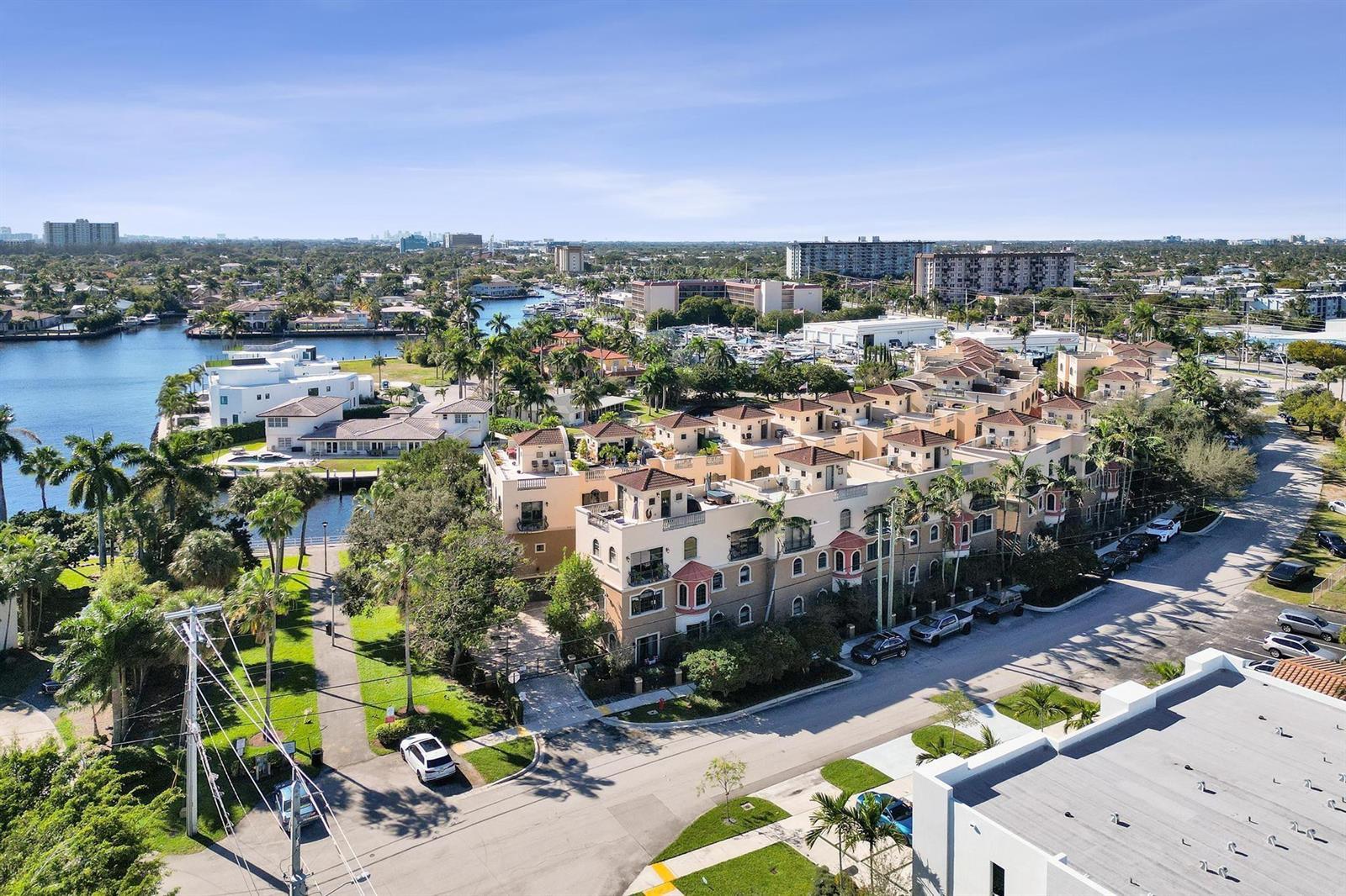 2260 SE 7 Street, Pompano Beach FL 33062