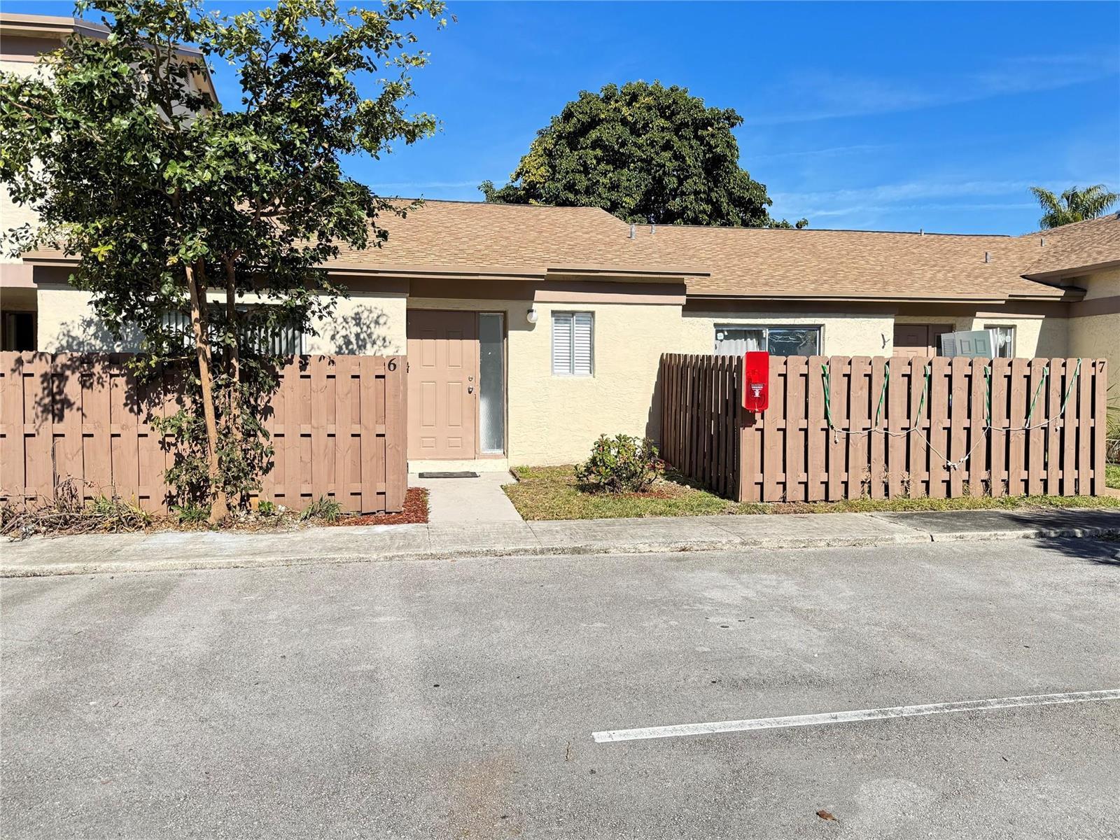 10725 NW 30th Place # 6, Sunrise FL 33322