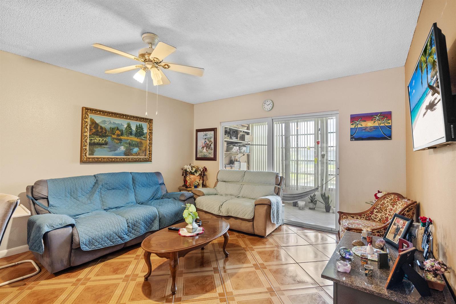 3405 NW 48 Avenue # J514, Lauderdale Lakes FL 33319 photo 3