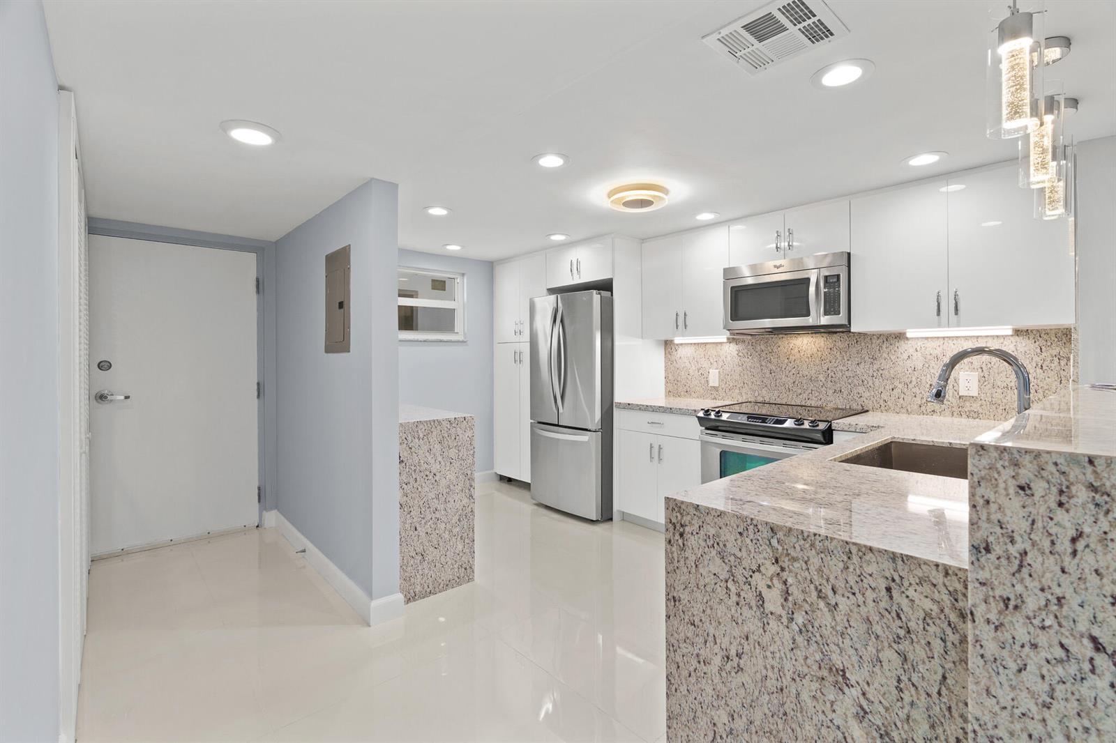 3580 S Ocean Boulevard # 8b, South Palm Beach FL 33480 photo 5