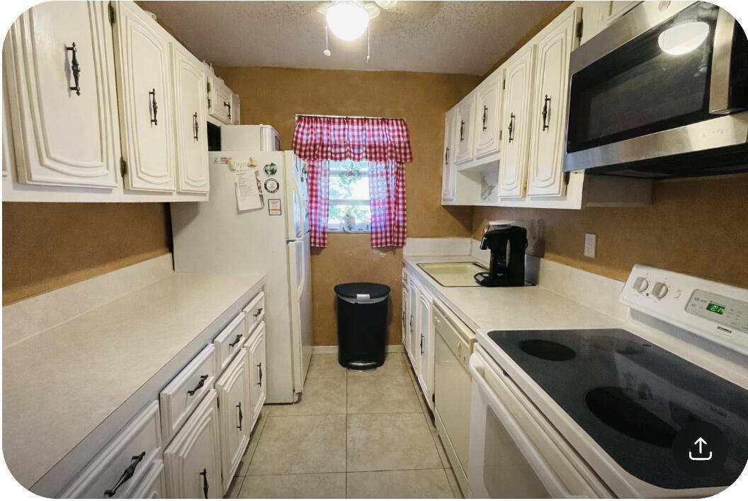 910 South Drive # B, Delray Beach FL 33445 photo 5