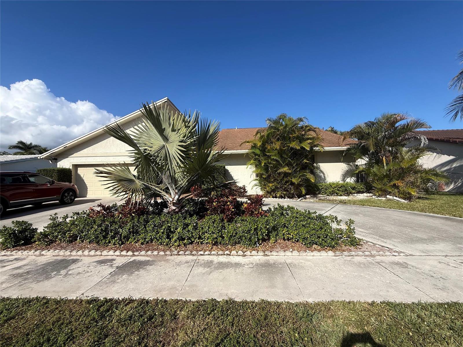 71 Laredo Lane, Boca Raton FL 33487