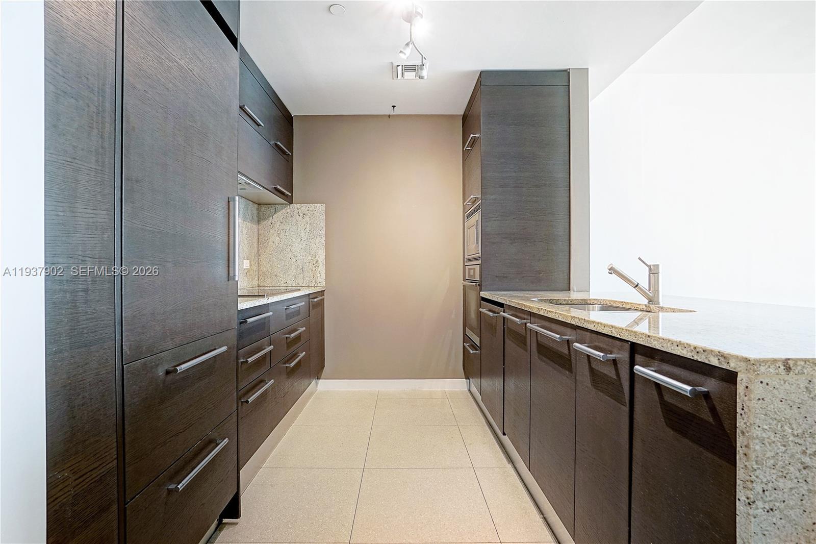900 Biscayne Blvd # 2910, Miami FL 33132 photo 4