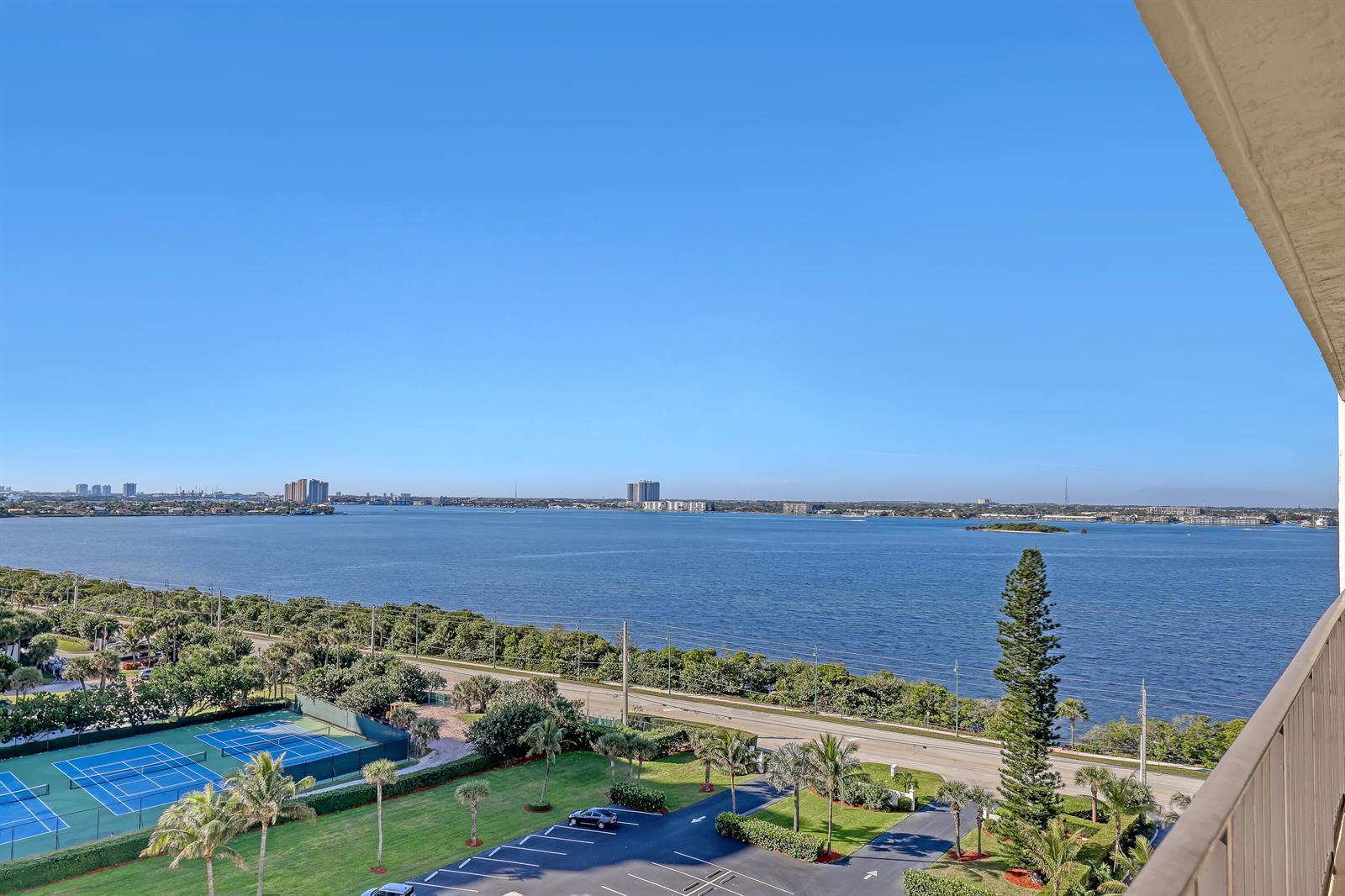 5420 N Ocean Drive # 1106, Singer Island FL 33404 photo 2