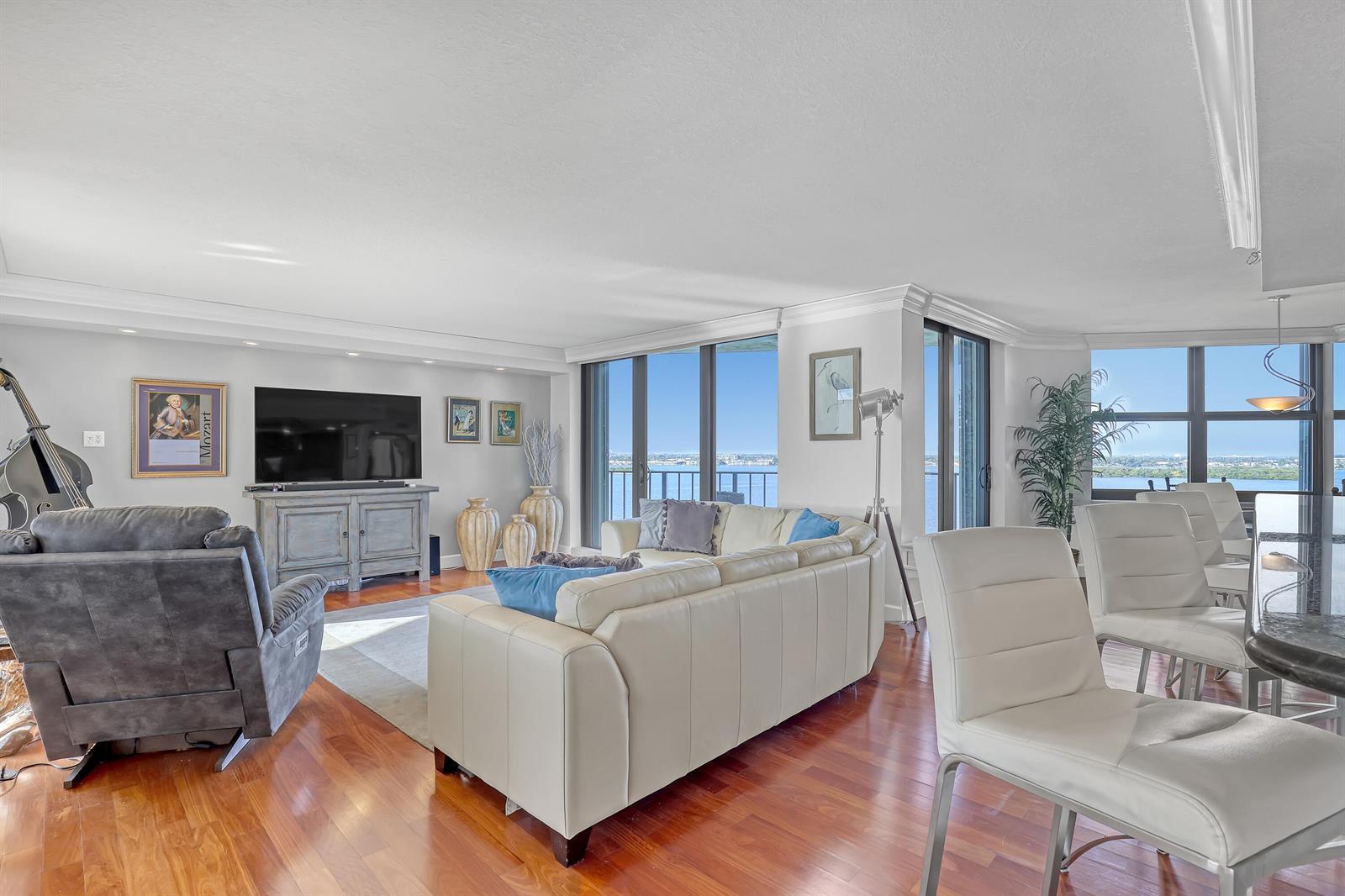 5420 N Ocean Drive # 1106, Singer Island FL 33404