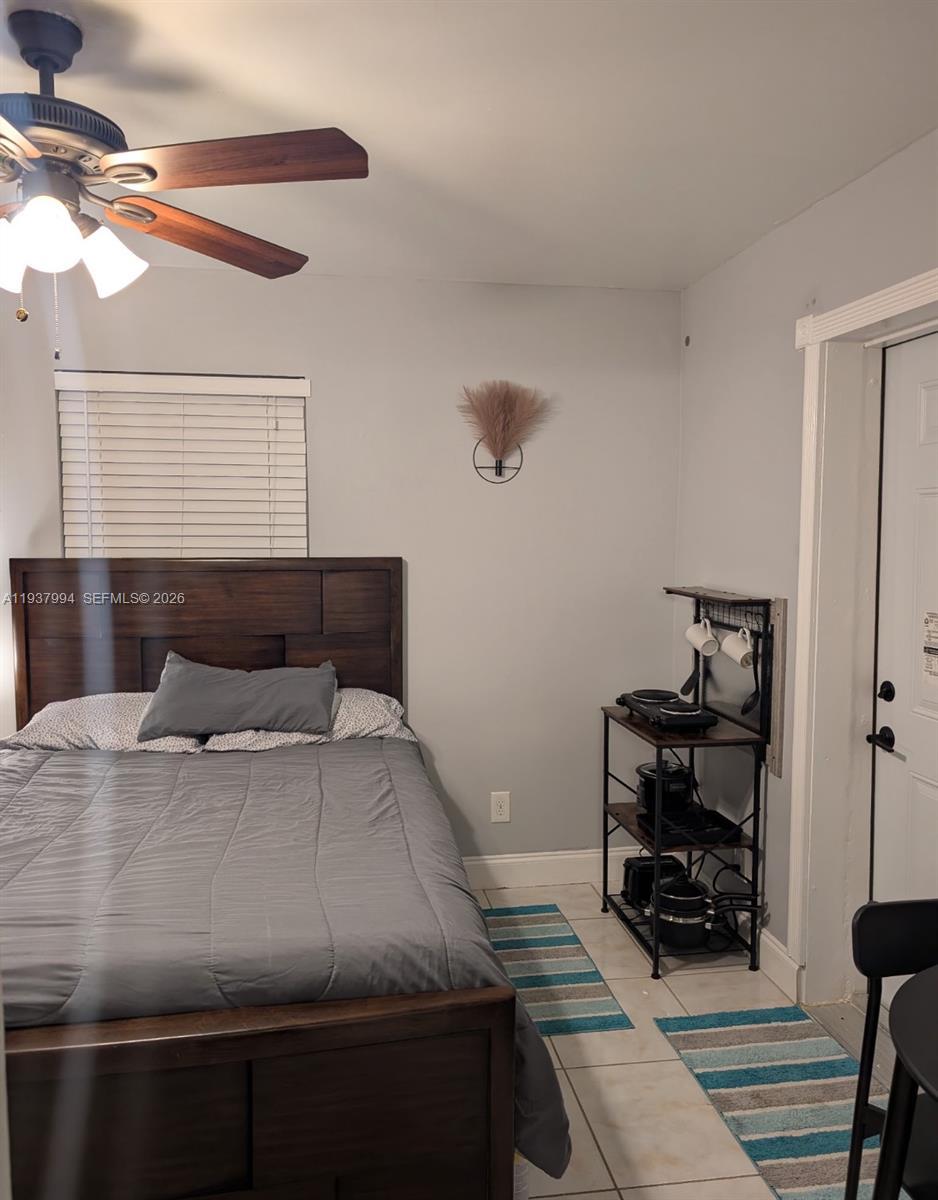 Hallandale Beach, FL 33009 photo 4