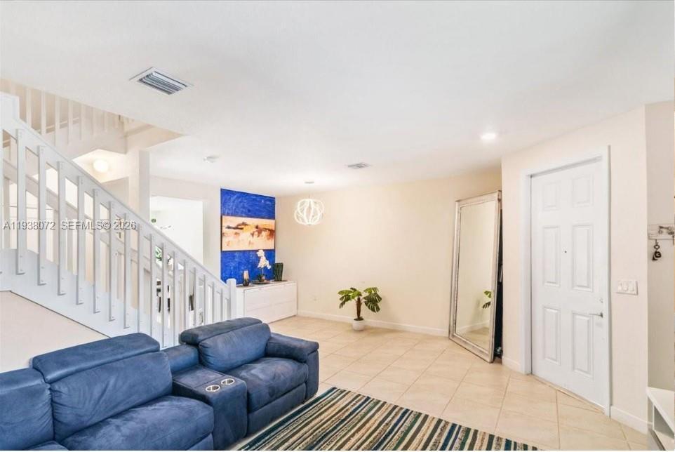 11431 W 32nd Ln, Hialeah FL 33018 photo 4
