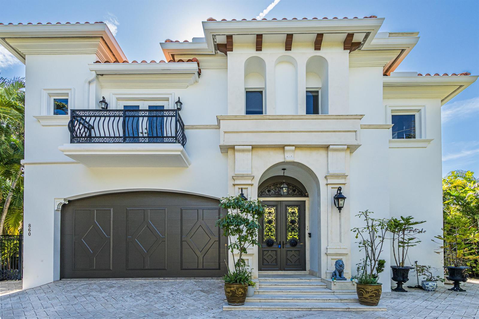 860 E Park Drive, Boca Raton FL 33432