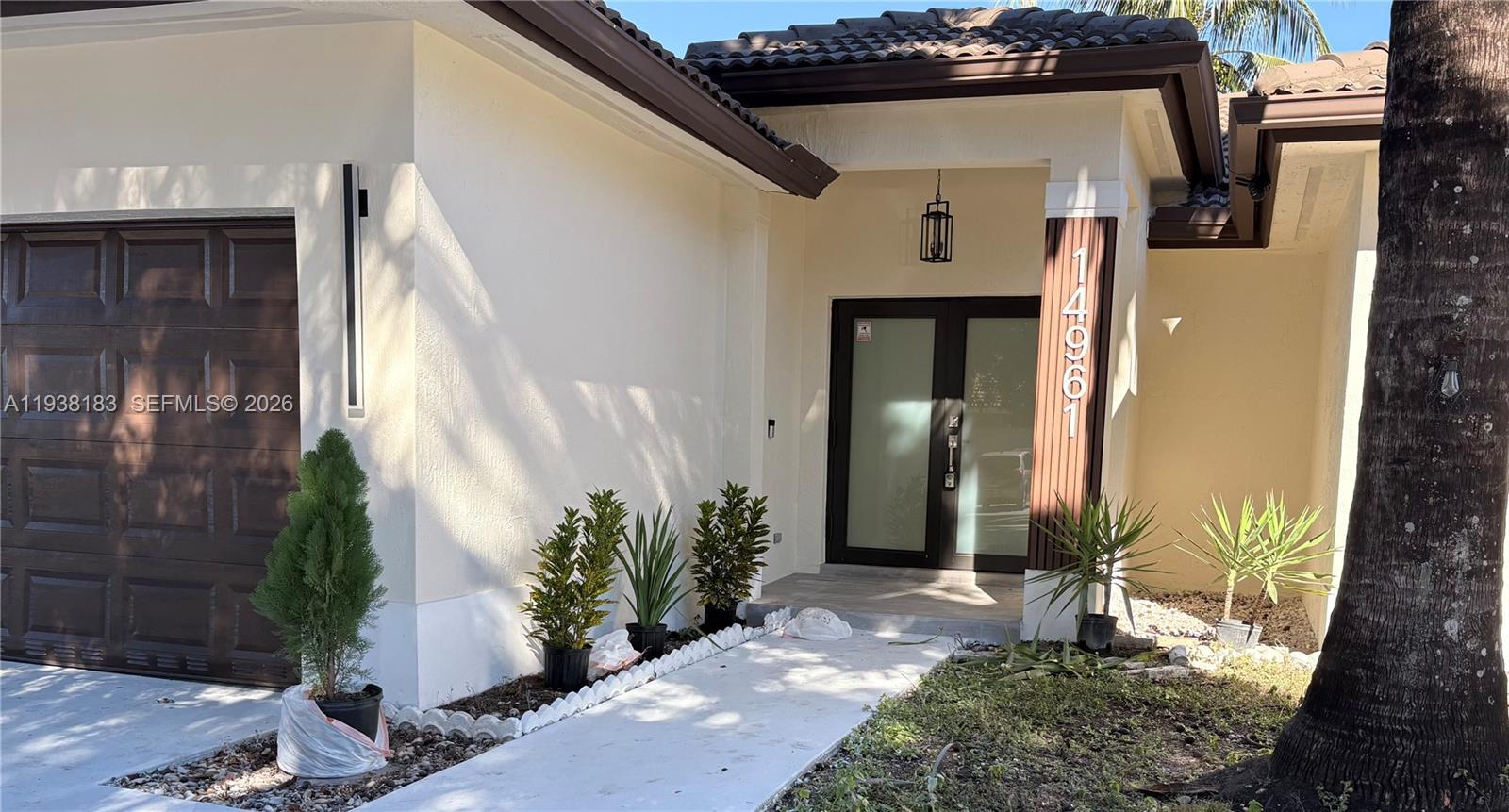 14961 SW 30th Ter, Miami FL 33185 photo 2