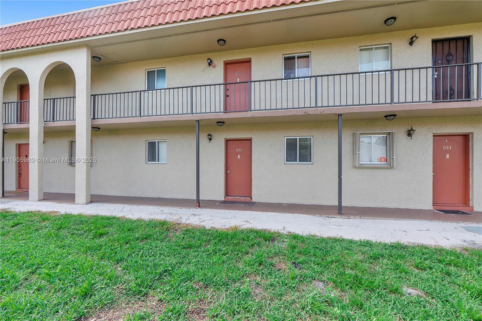 6066 Forest Hill Boulevard # 202, West Palm Beach FL 33415 photo 3