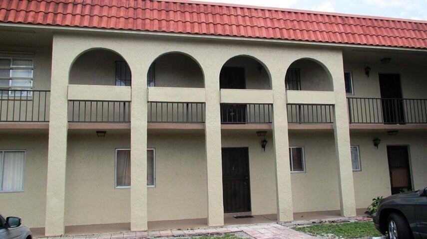 6066 Forest Hill Boulevard # 202, West Palm Beach FL 33415 photo 4
