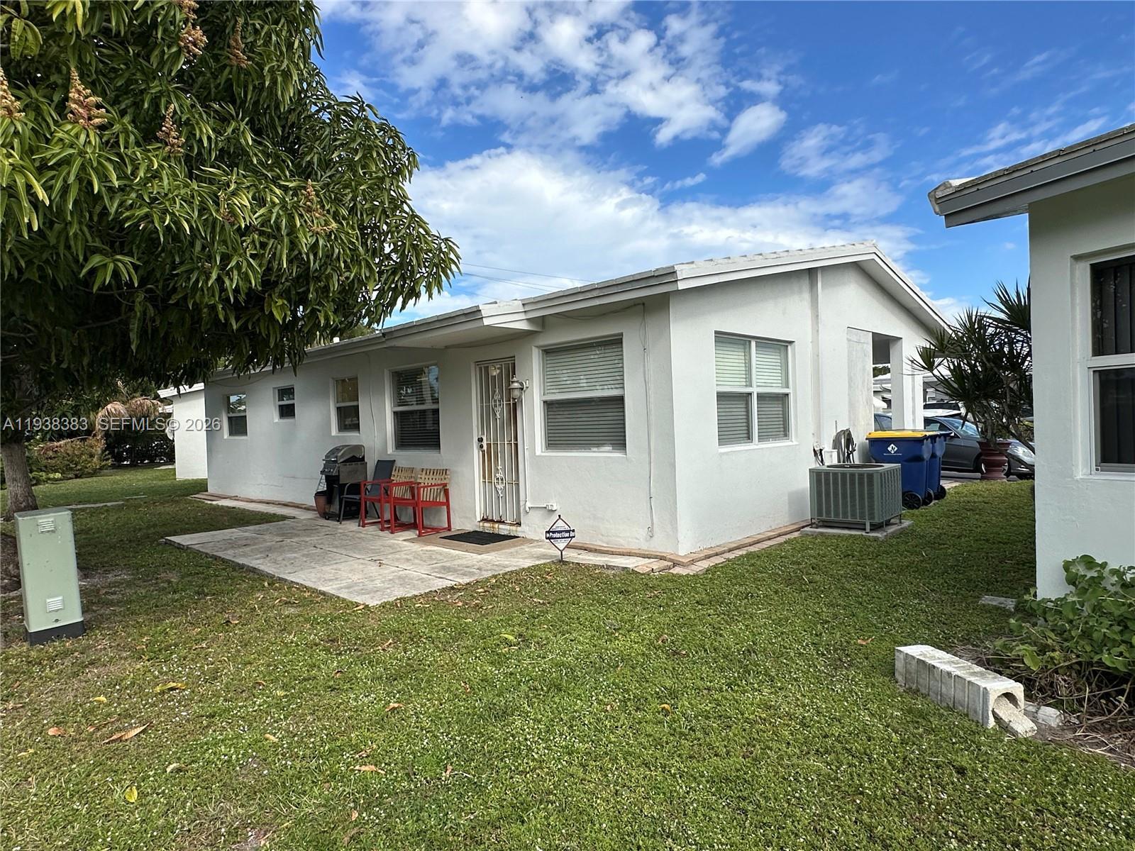 2420 Park Ln # 102, Hollywood FL 33021 photo 5