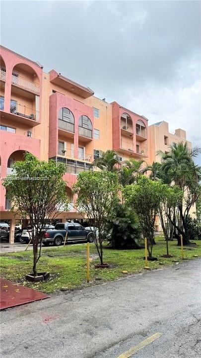 460 E 23rd St # 319, Hialeah FL 33013