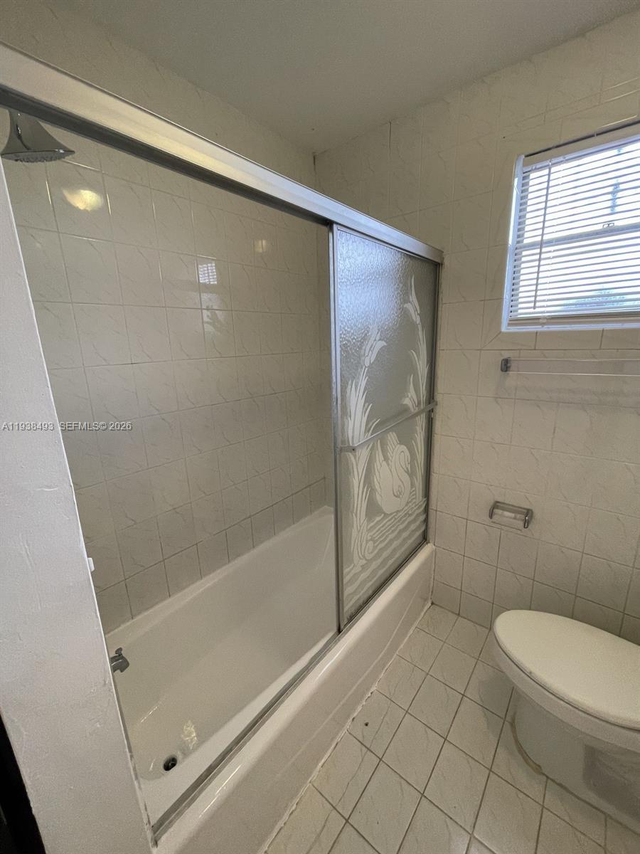 460 E 23rd St # 319, Hialeah FL 33013 photo 5