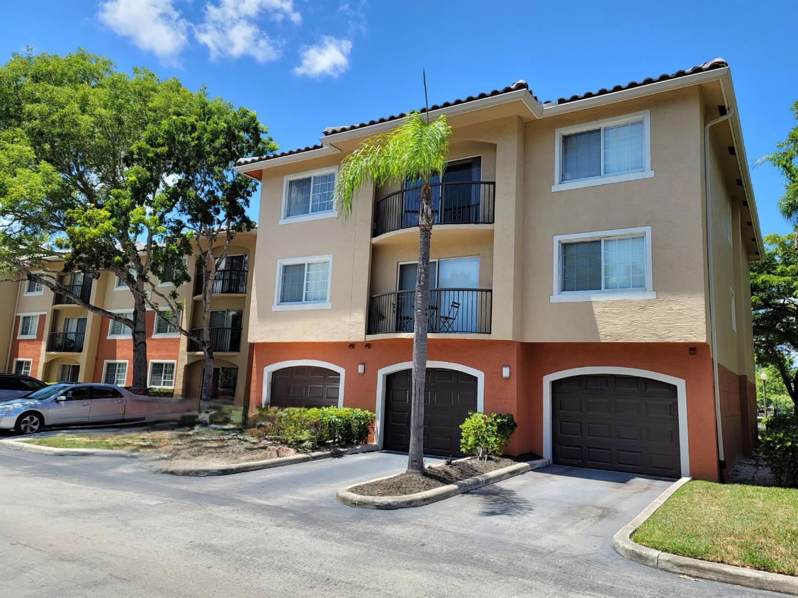4163 N Haverhill Road # 1204, West Palm Beach FL 33417