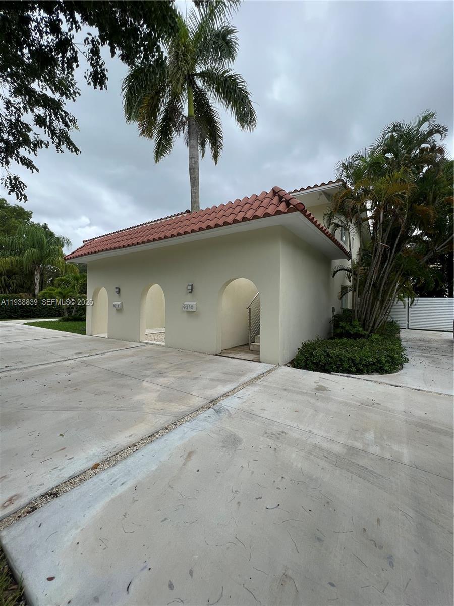 9210 SW 73rd Rd # 9210, Pinecrest FL 33156 photo 2