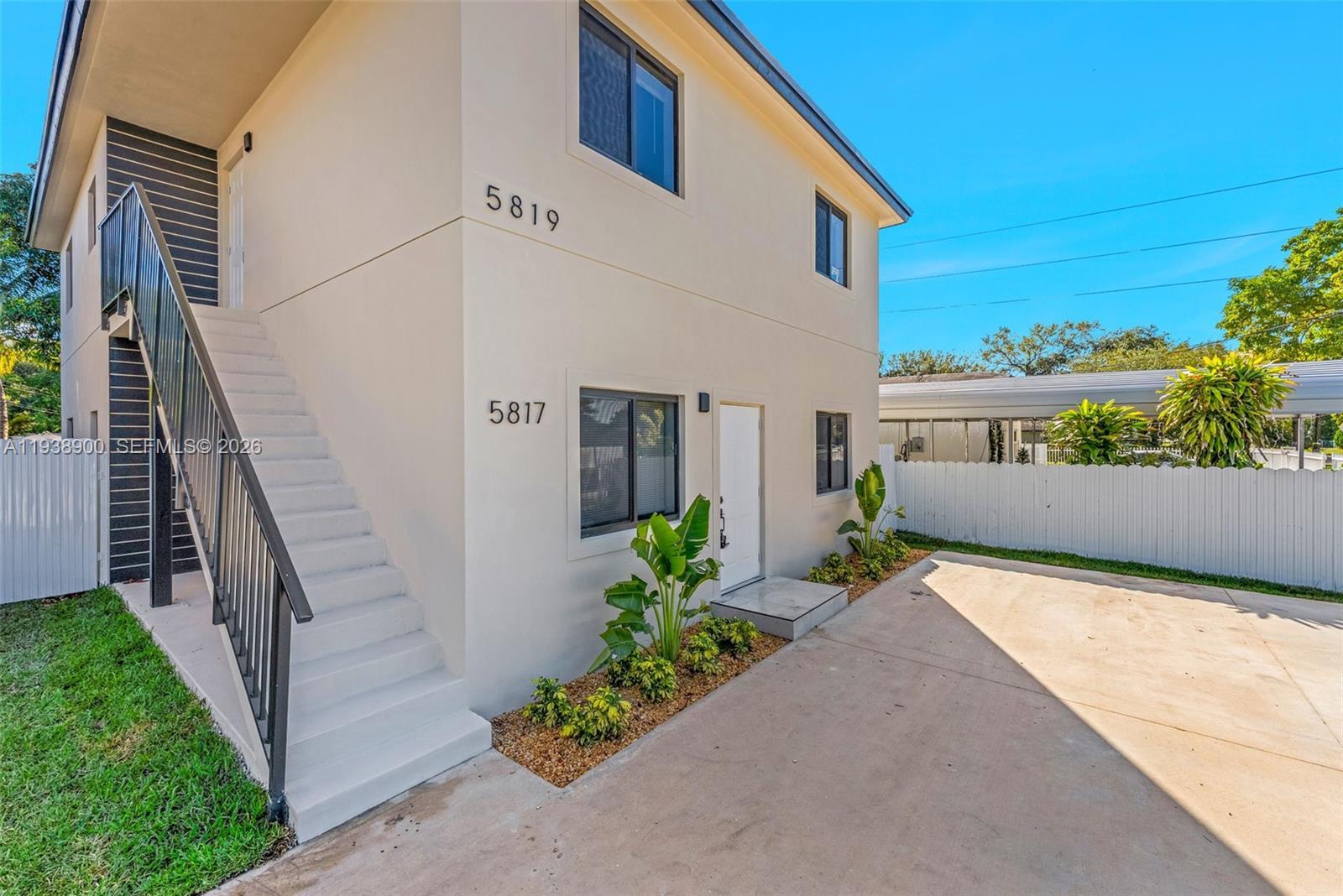 5817 NW 30th Ave, Miami FL 33142