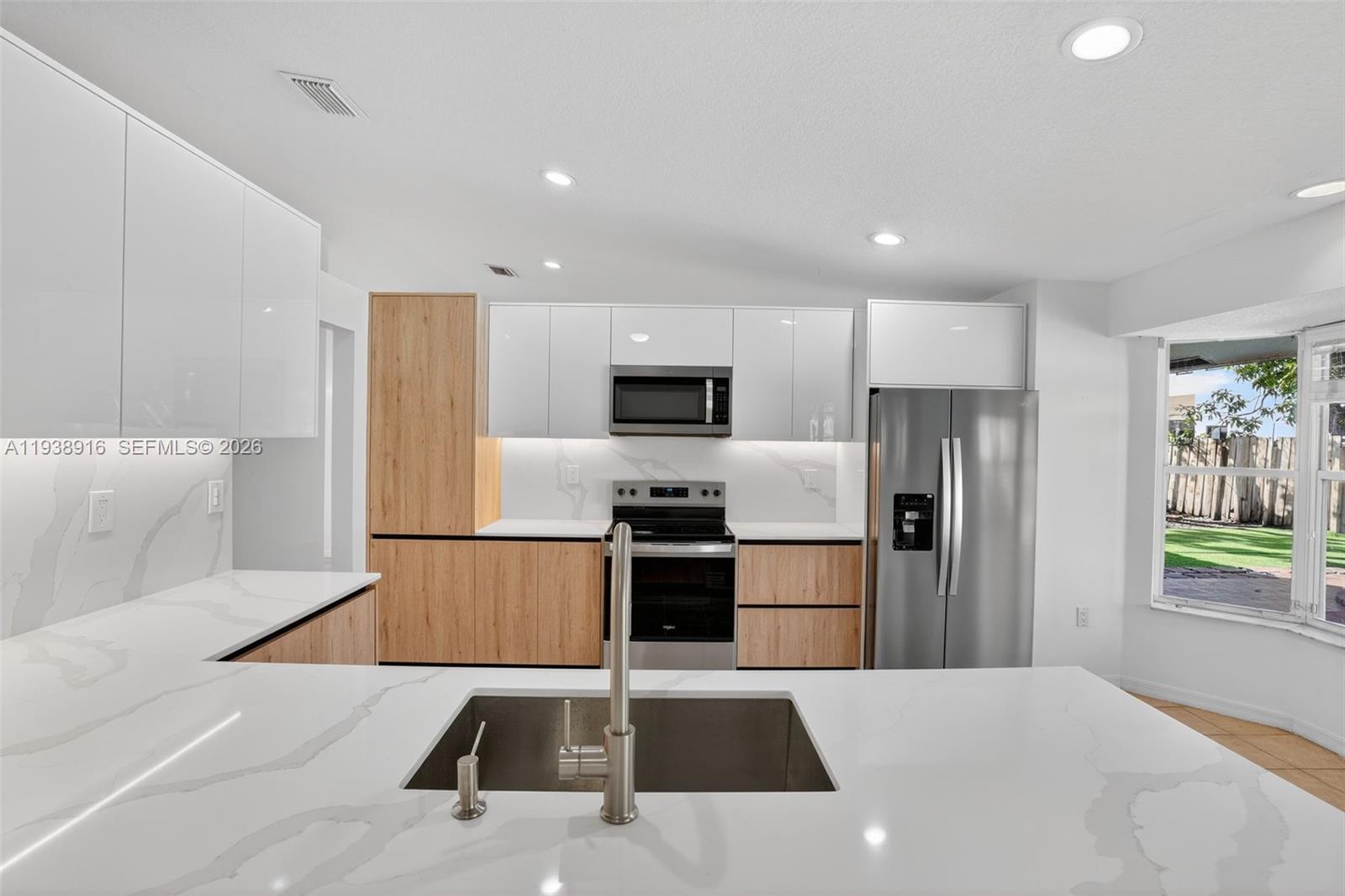 14300 SW 152nd Pl, Miami FL 33196 photo 3