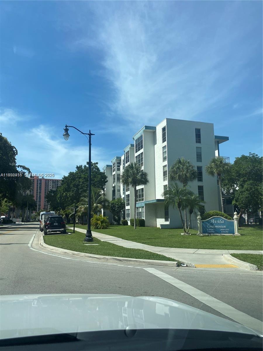17620 Atlantic Blvd # 518, Sunny Isles Beach FL 33160