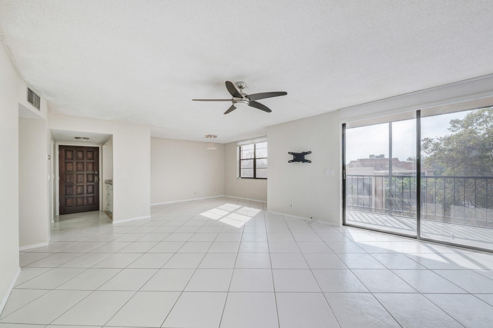 3900 N Hills Drive # 409, Hollywood FL 33021 photo 5