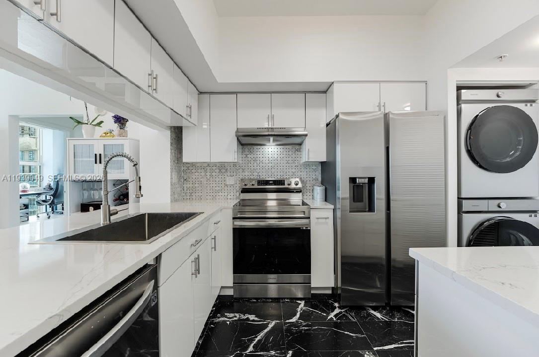 31 SE 5th St # 3918, Miami FL 33131 photo 4