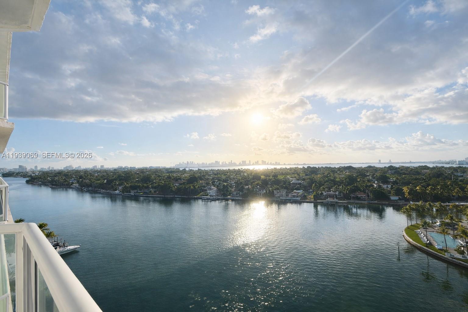 5900 Collins Ave # 1405, Miami Beach FL 33140