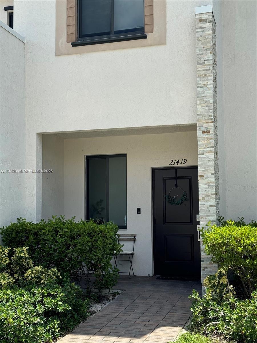 21419 NE 2nd Path, Miami FL 33179