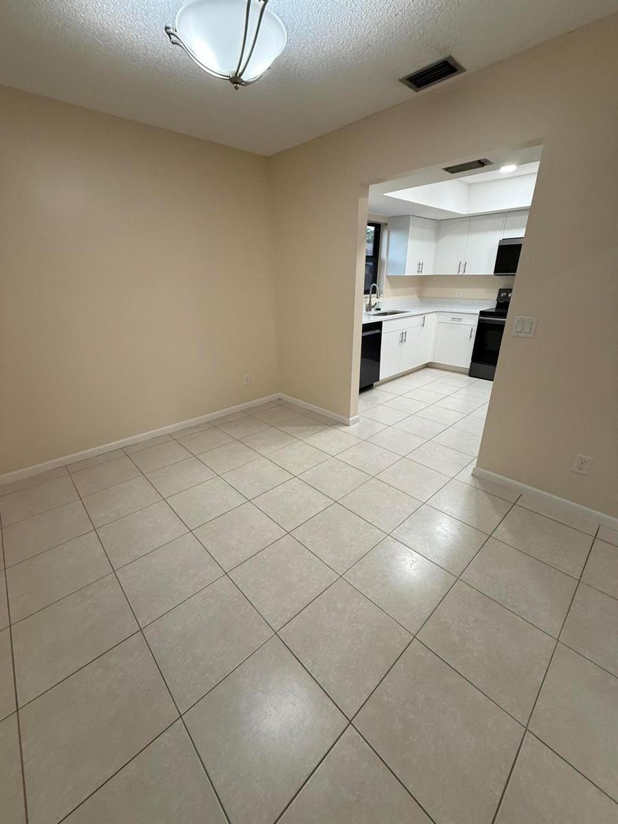 3773 Mil Stream Court, FL 33463 photo 5
