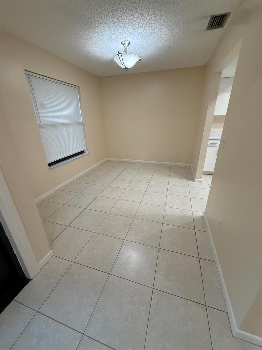 3773 Mil Stream Court, FL 33463 photo 4