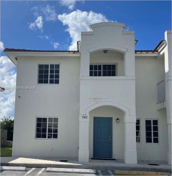 582 SW 2nd Pl, Florida City FL 33034 photo 2