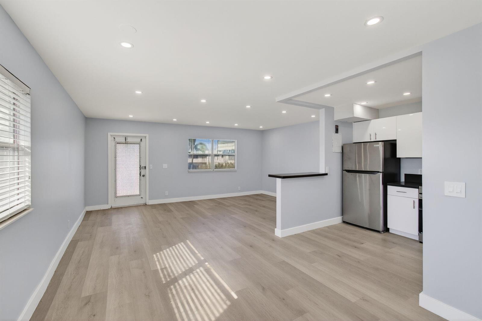 171 Monaco D, Delray Beach FL 33446 photo 3