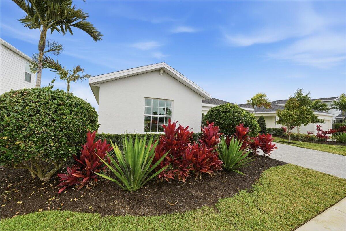 6205 NW Sweetwood Drive, Port St. Lucie FL 34987 photo 2