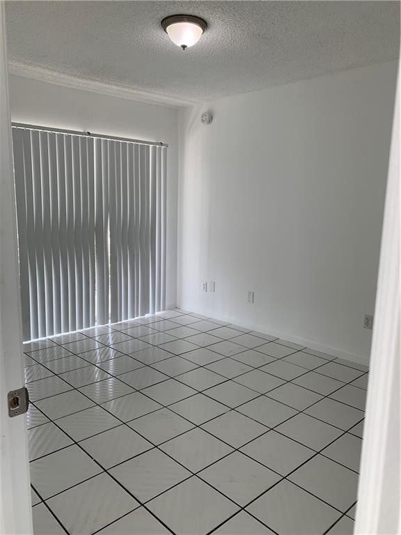 4131 Stirling Road # 304, Davie FL 33314 photo 3