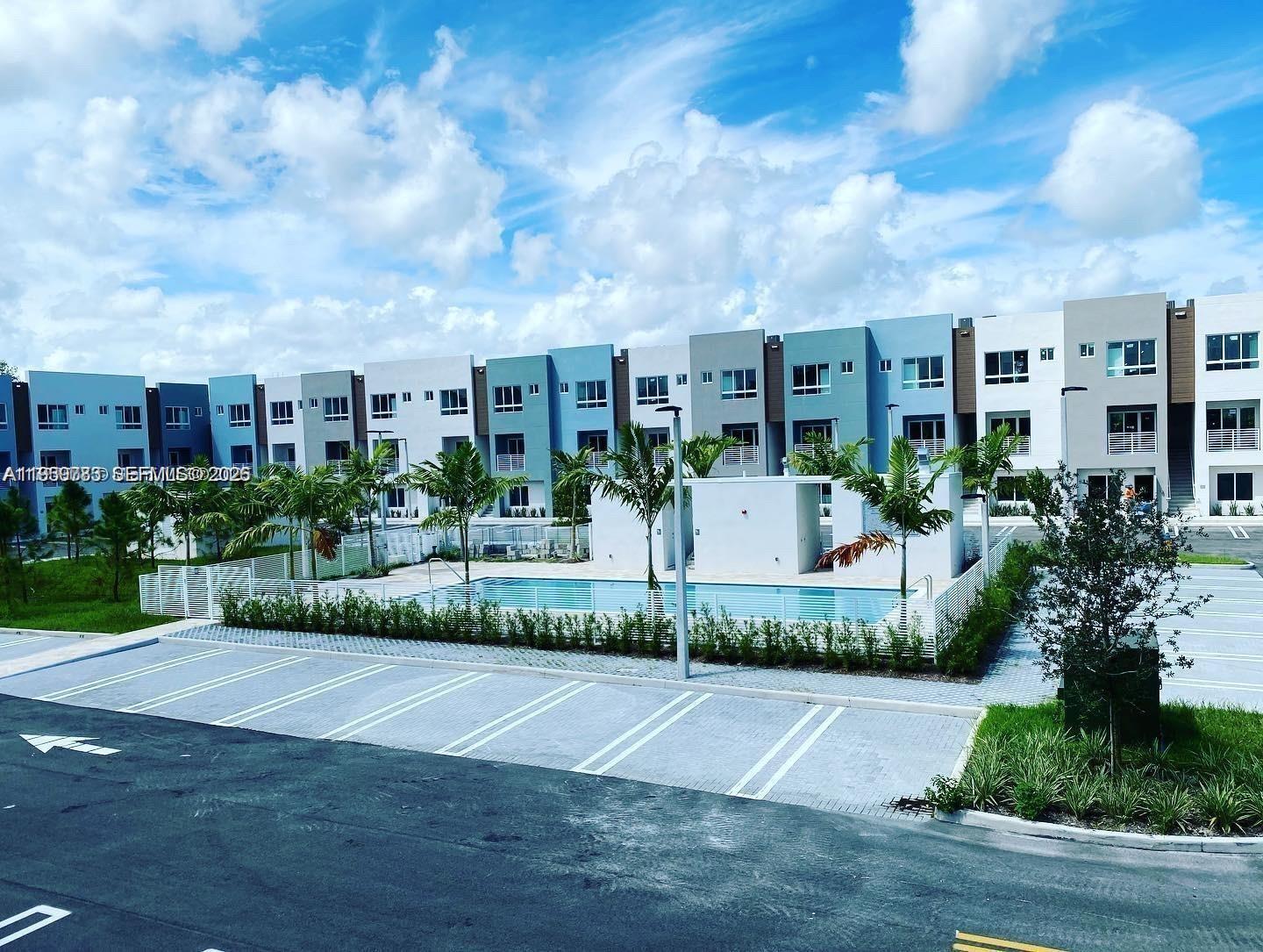 2505 NE 193rd St # 4204, Aventura FL 33180