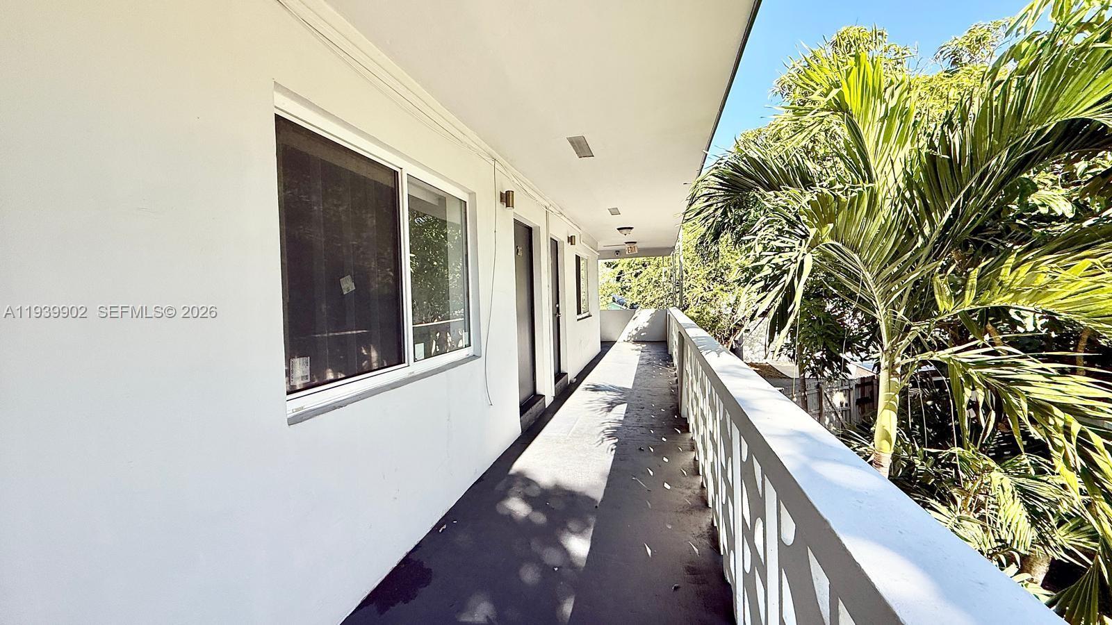 42 SW 14th St # 203, Dania Beach FL 33004 photo 3
