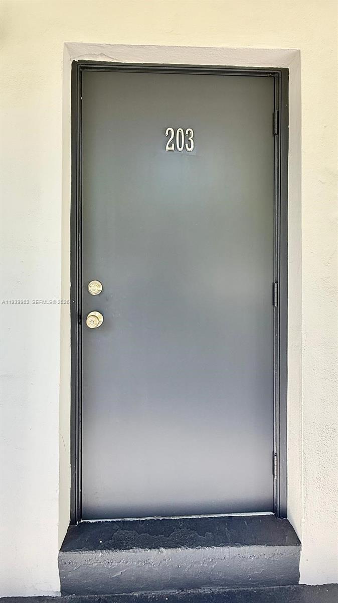 42 SW 14th St # 203, Dania Beach FL 33004 photo 4
