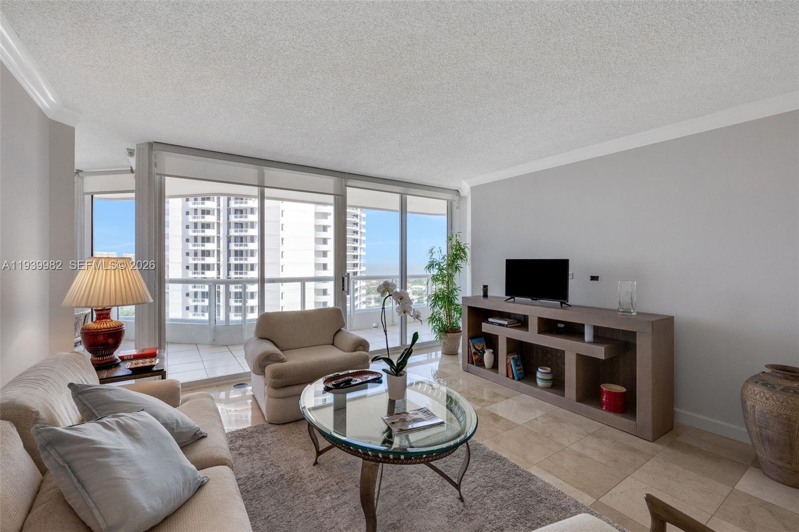 21205 YACHT CLUB DR # 1802, Aventura FL 33180 photo 4