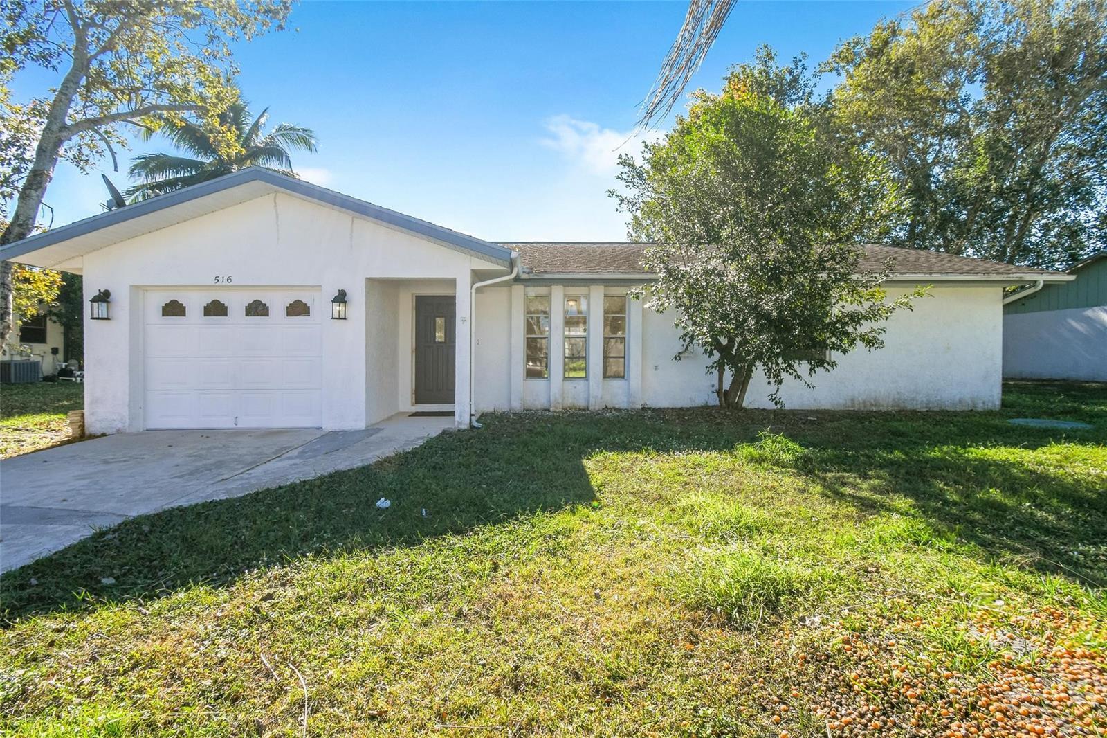516 SW Buswell Avenue, Port St. Lucie FL 34983